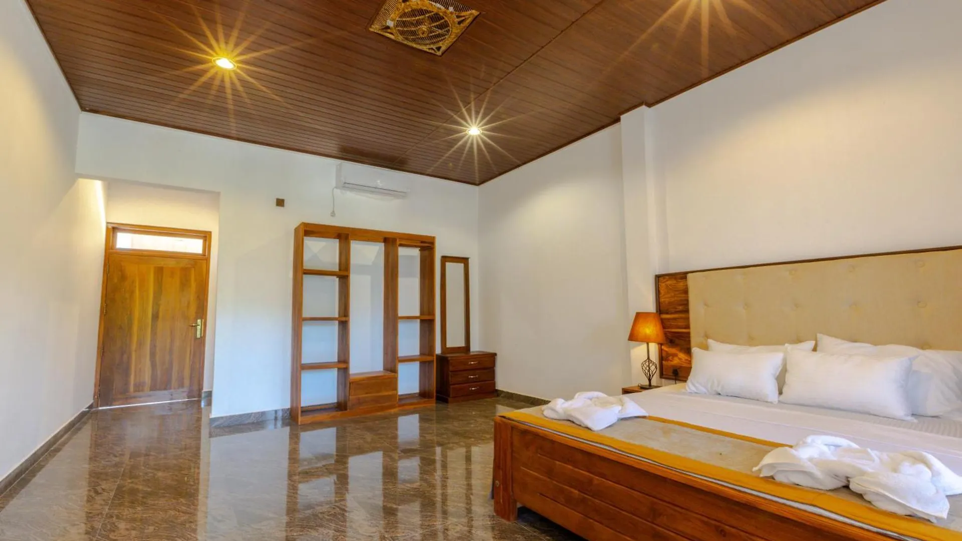 Elysia Sigiriya Hotel 담불라